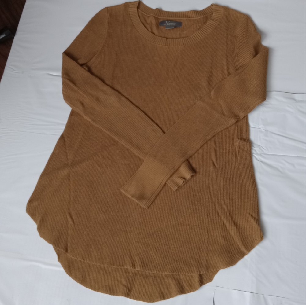 Natural collection sweater knit women size small